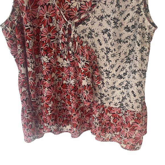 Cabi Women's Size Medium Floral Daisy Red Pink Ruffle Wrap Sleeveless Top - Picture 3 of 8